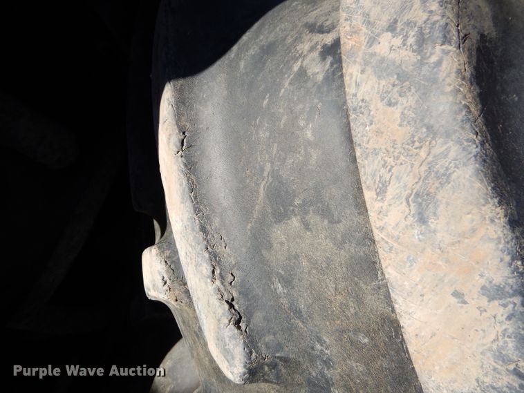 image for item FA9949 (8) tires