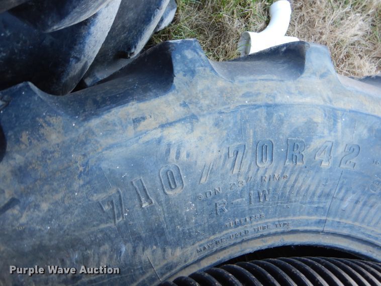 image for item FA9949 (8) tires