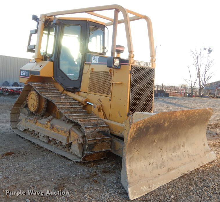 image for item FA9951 1999 Caterpillar D5M XL dozer