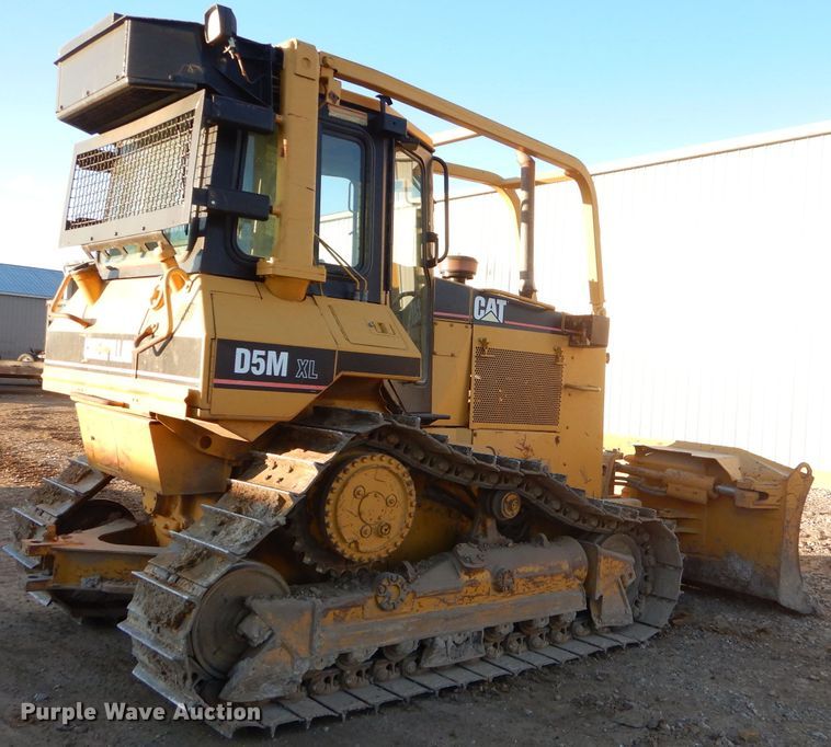image for item FA9951 1999 Caterpillar D5M XL dozer