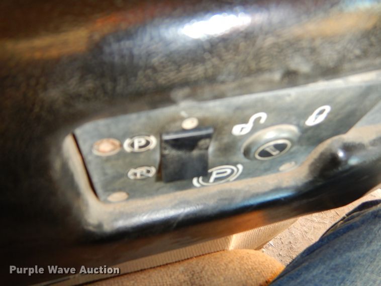 image for item FA9951 1999 Caterpillar D5M XL dozer