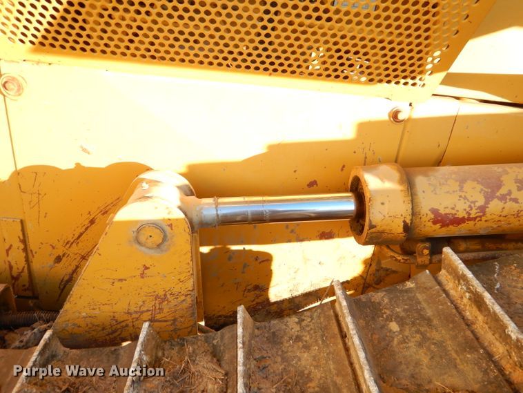 image for item FA9951 1999 Caterpillar D5M XL dozer