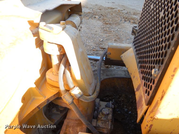 image for item FA9951 1999 Caterpillar D5M XL dozer