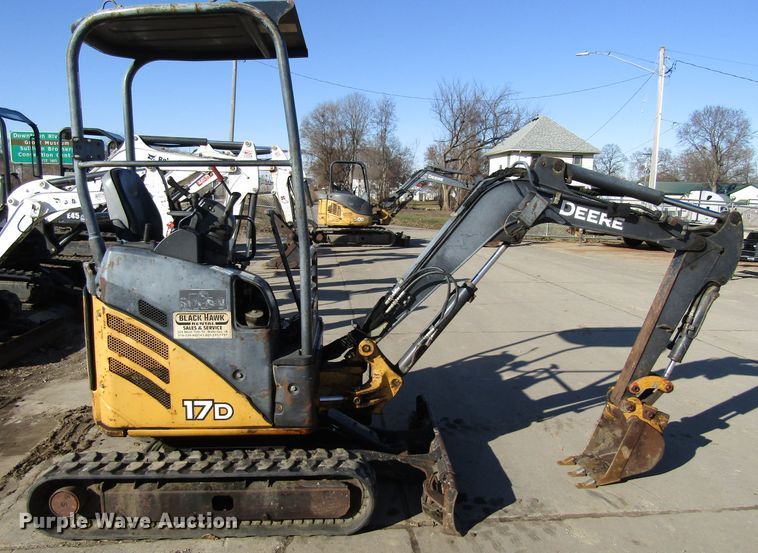 image for item FD9313 2008 John Deere 17D mini excavator