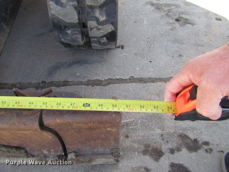 image for item FD9313 2008 John Deere 17D mini excavator