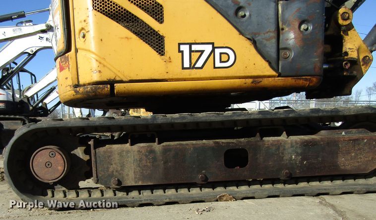 image for item FD9313 2008 John Deere 17D mini excavator