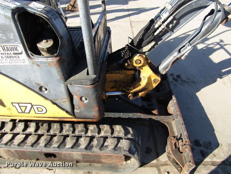 image for item FD9313 2008 John Deere 17D mini excavator