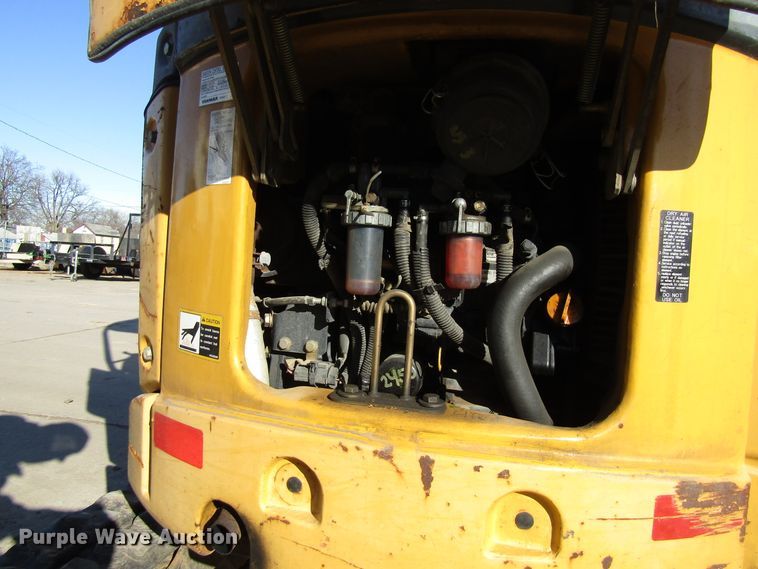 image for item FD9313 2008 John Deere 17D mini excavator