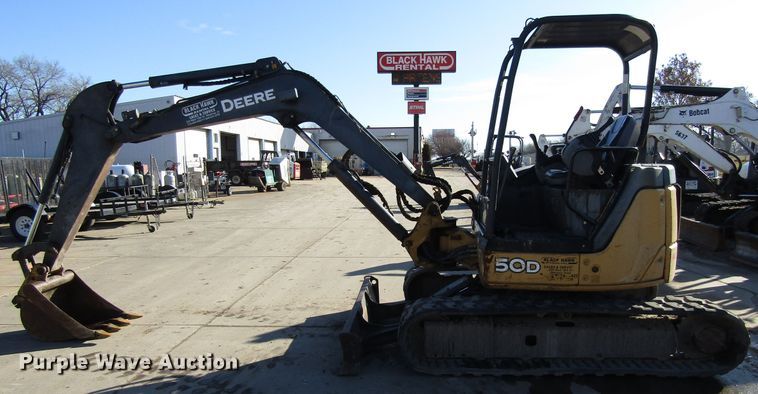 image for item FD9314 2006 John Deere 50D mini excavator