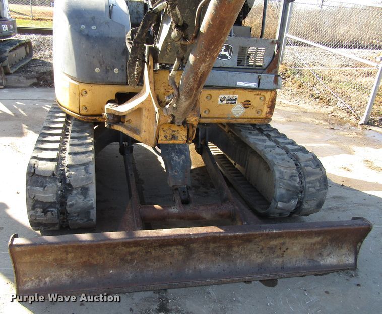 image for item FD9314 2006 John Deere 50D mini excavator