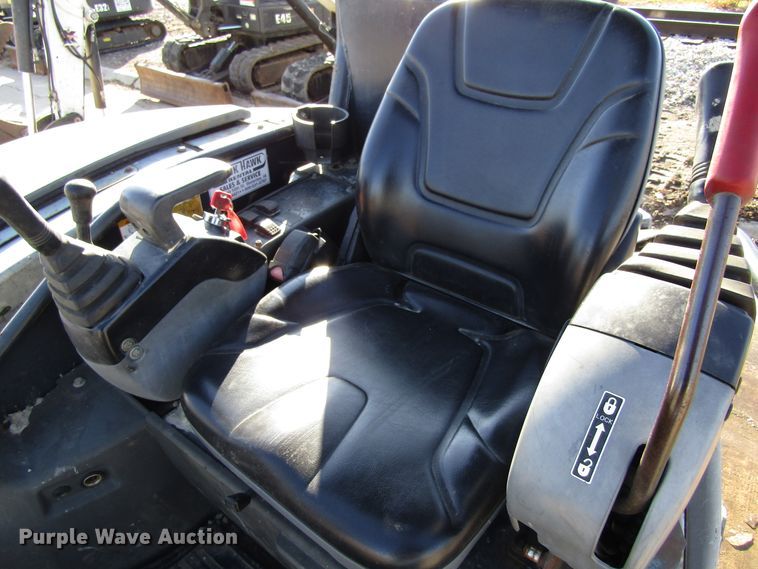 image for item FD9314 2006 John Deere 50D mini excavator