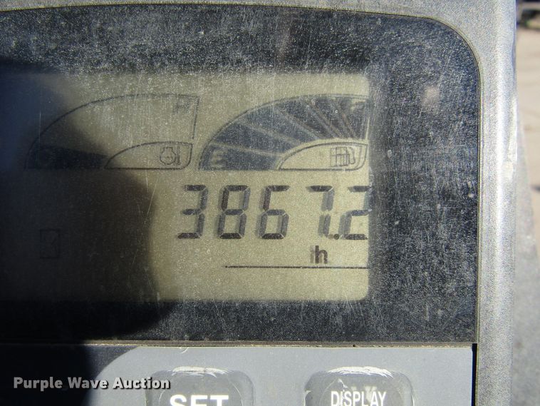 image for item FD9314 2006 John Deere 50D mini excavator