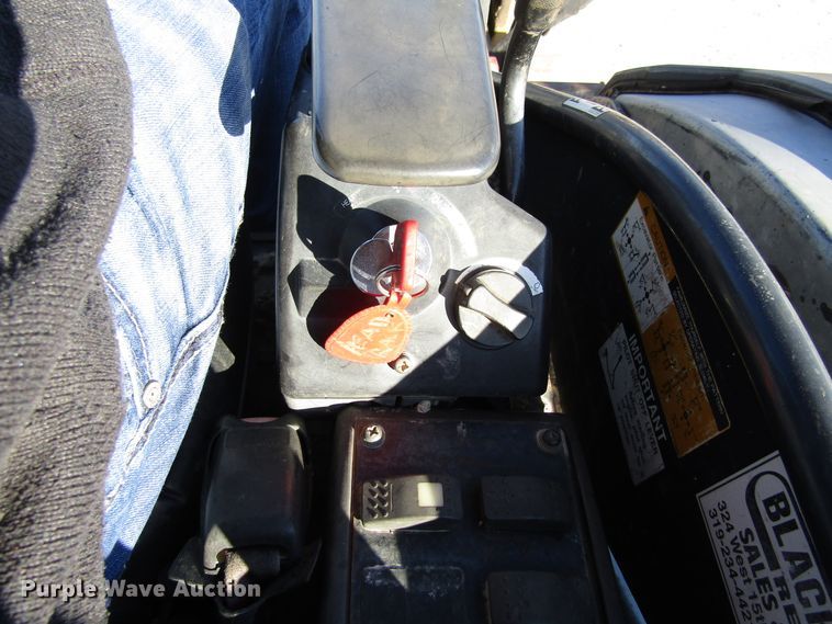 image for item FD9314 2006 John Deere 50D mini excavator