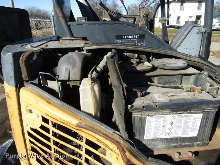 image for item FD9314 2006 John Deere 50D mini excavator