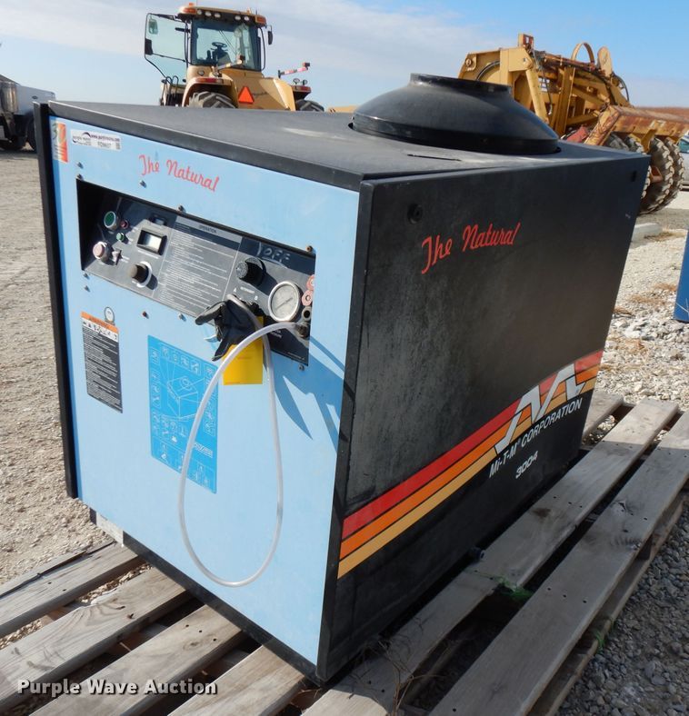 image for item FD9607 Mi-T-M 3004 pressure washer