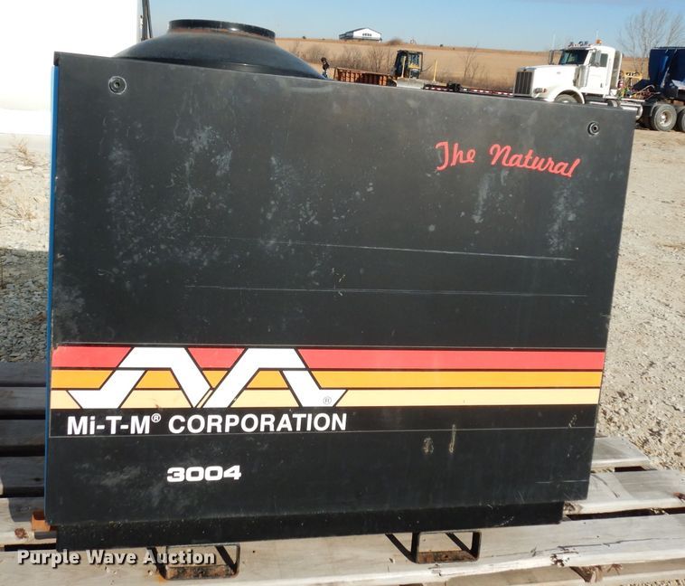 image for item FD9607 Mi-T-M 3004 pressure washer