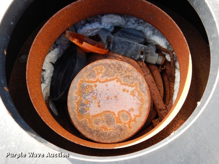 image for item FD9607 Mi-T-M 3004 pressure washer