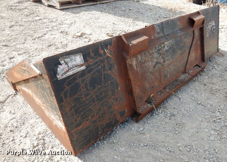 image for item FD9608 84"W skid steer bucket