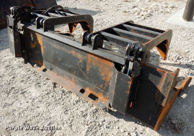 image for item FD9609 78"W skid steer grapple bucket
