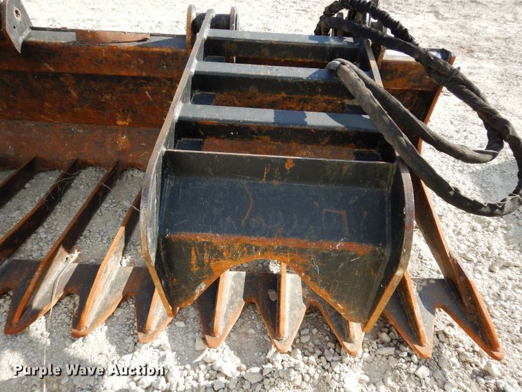 image for item FD9609 78"W skid steer grapple bucket