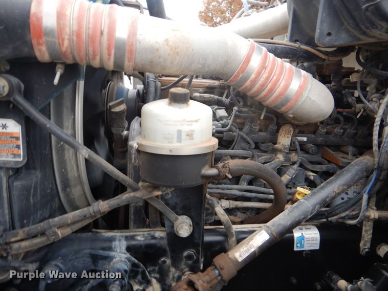 image for item FF9112 2009 Peterbilt 340 crane truck