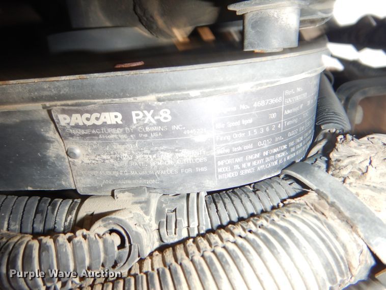 image for item FF9112 2009 Peterbilt 340 crane truck