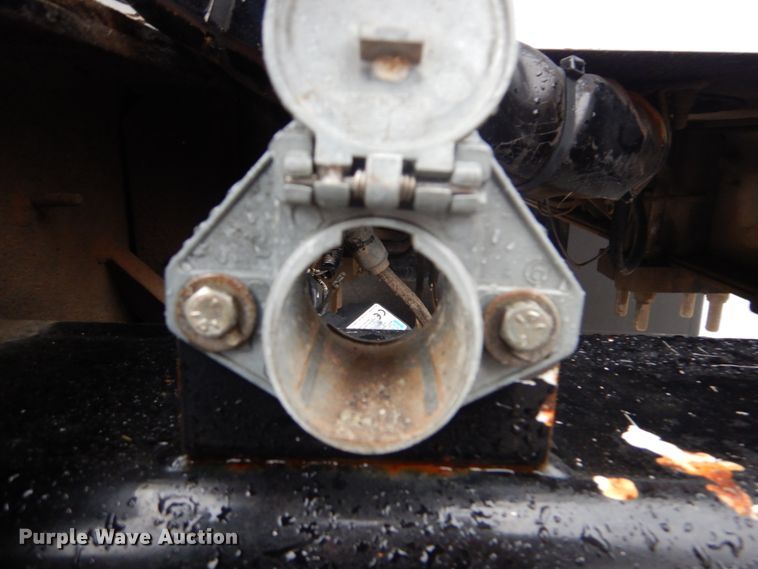 image for item FF9112 2009 Peterbilt 340 crane truck