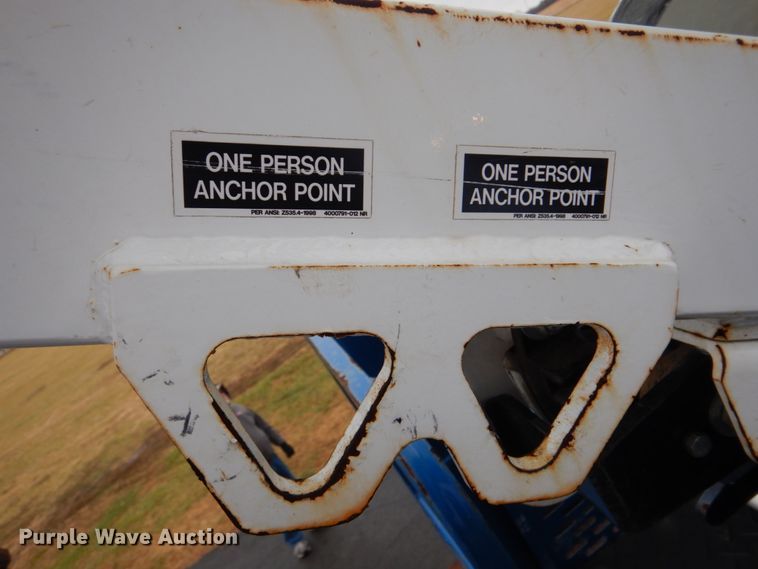 image for item FF9112 2009 Peterbilt 340 crane truck