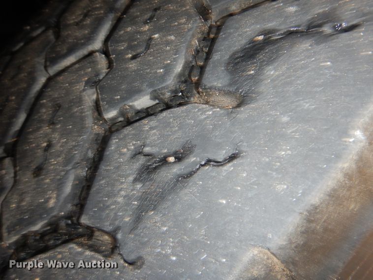 image for item FF9112 2009 Peterbilt 340 crane truck