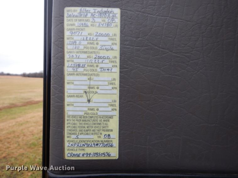 image for item FF9112 2009 Peterbilt 340 crane truck