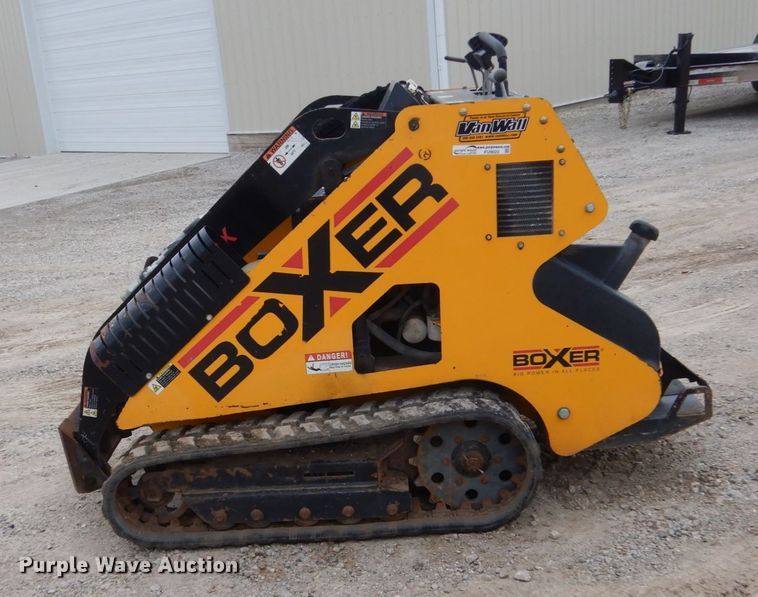 image for item FU9023 Boxer 532D compact utility loader