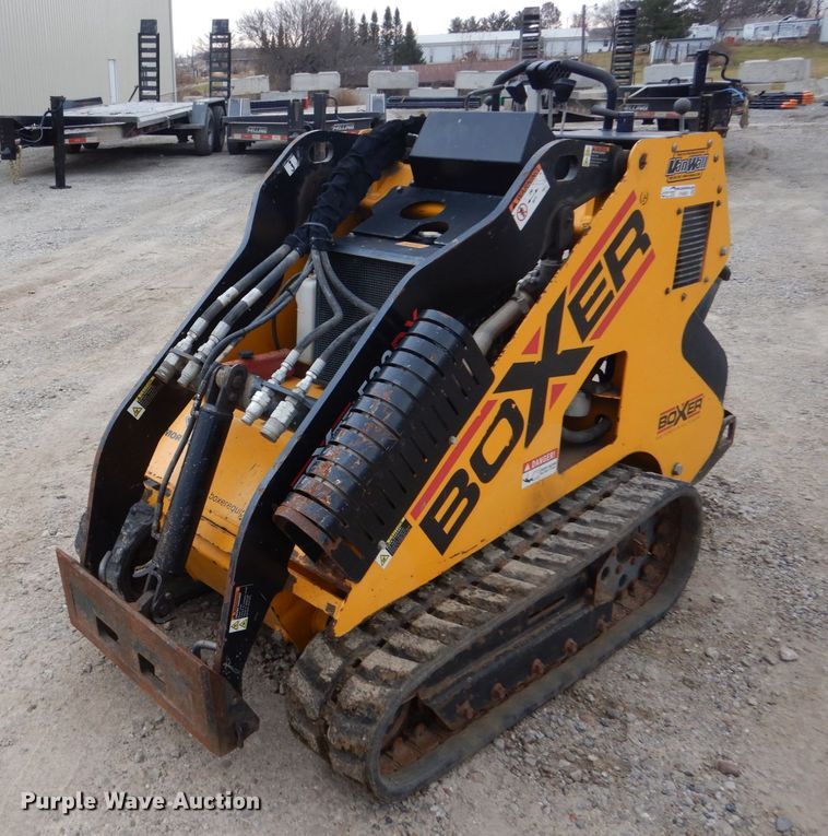 image for item FU9023 Boxer 532D compact utility loader