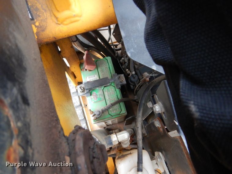 image for item FU9023 Boxer 532D compact utility loader