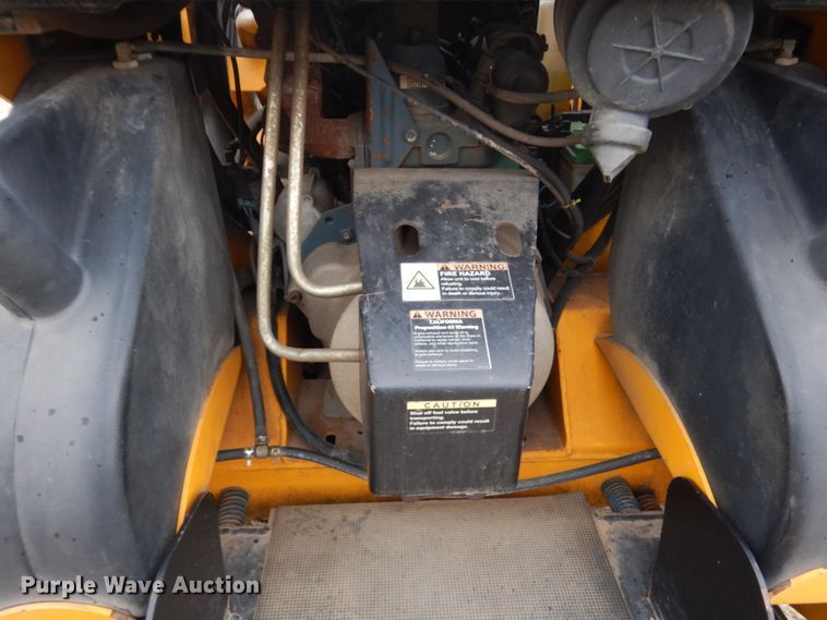 image for item FU9023 Boxer 532D compact utility loader