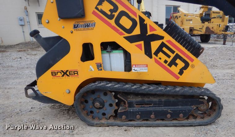 image for item FU9023 Boxer 532D compact utility loader