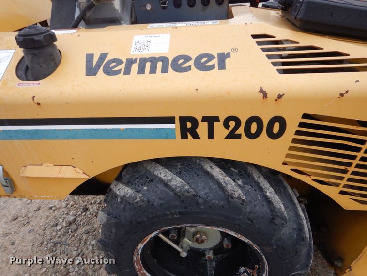 image for item FU9024 2004 Vermeer RT200 trencher