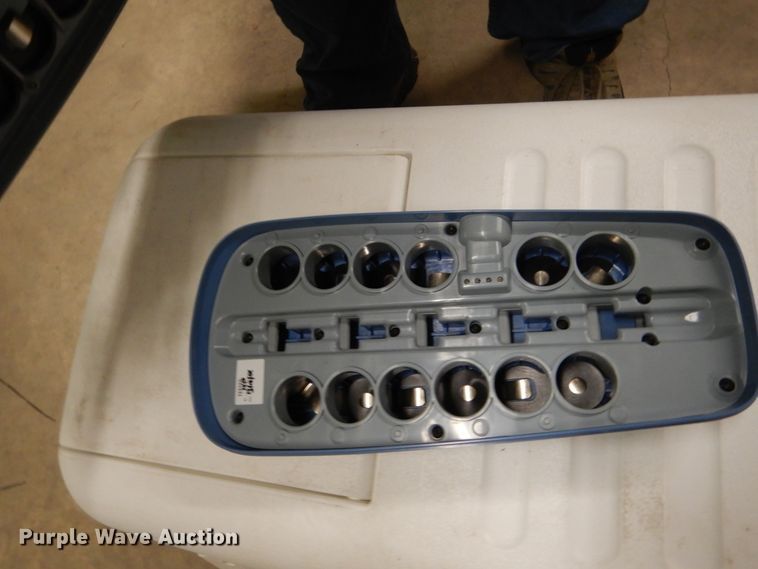 image for item FU9027 Radiodetection RD4000 utility locating transmitter