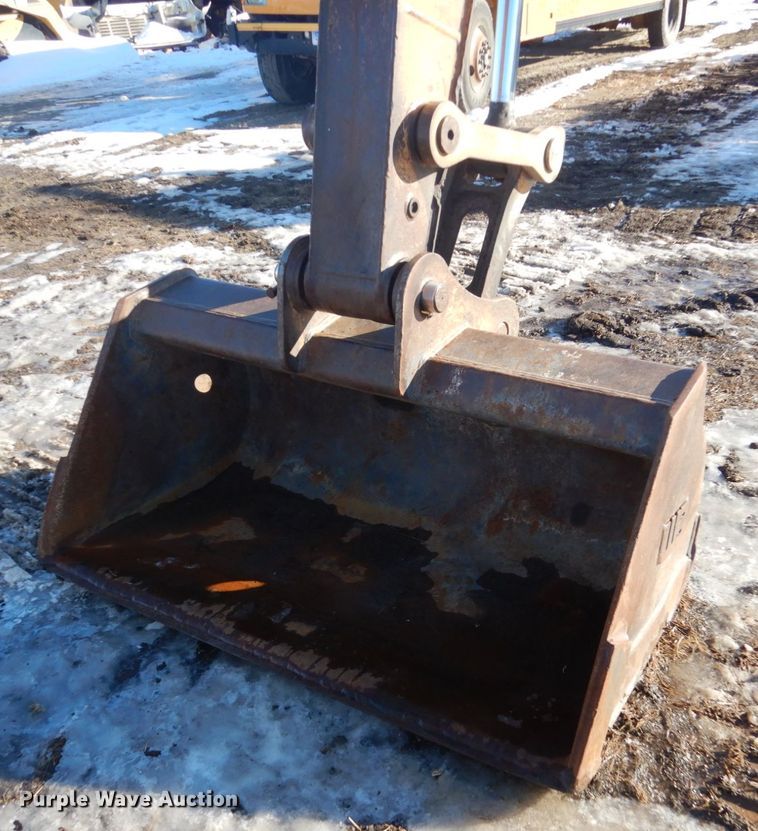 image for item FU9032 2007 Case CX240 long reach excavator