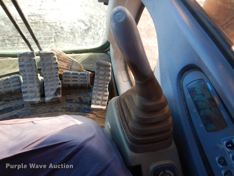 image for item FU9032 2007 Case CX240 long reach excavator