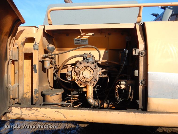 image for item FU9032 2007 Case CX240 long reach excavator