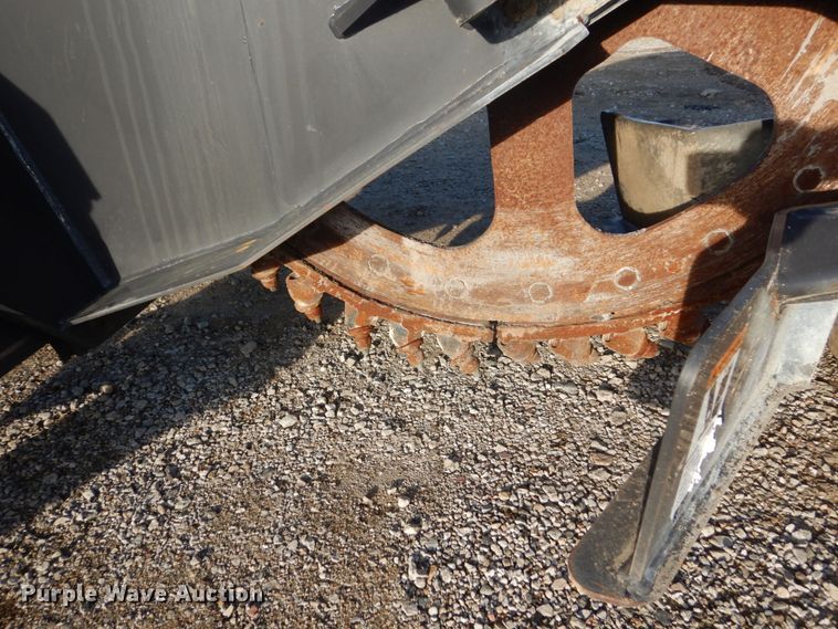 image for item FU9042 Bradco RS18 skid steer rock saw