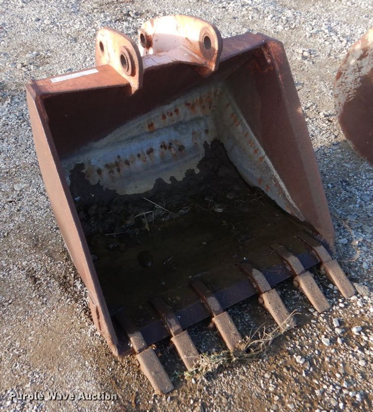 image for item FU9044 35.5"W excavator bucket