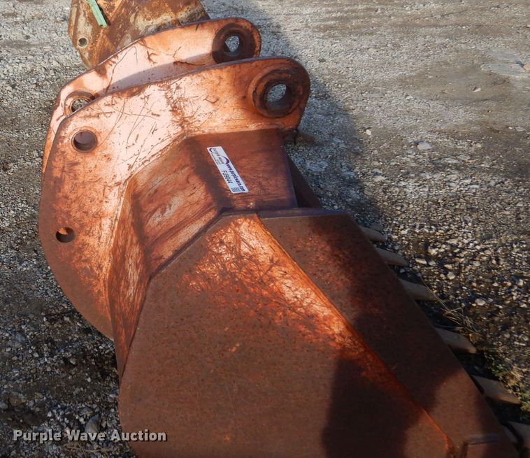 image for item FU9044 35.5"W excavator bucket