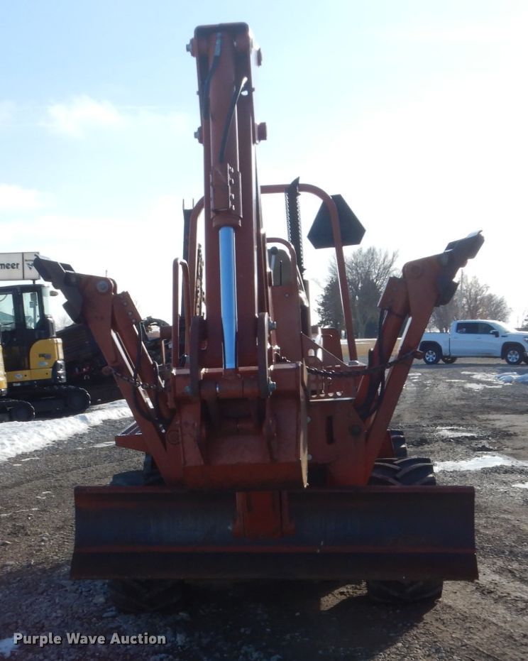 image for item FU9051 1995 Ditch Witch 5110 trencher