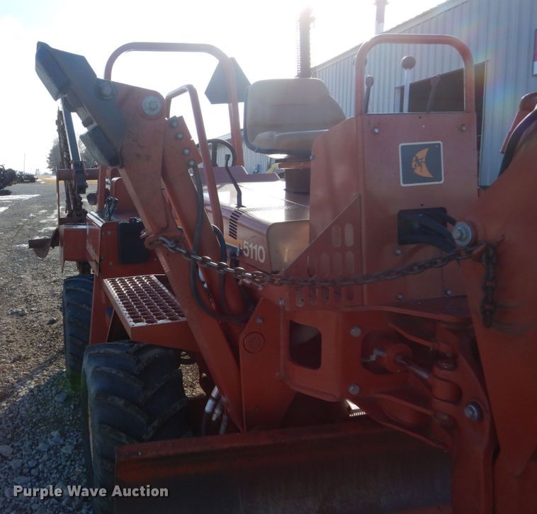 image for item FU9051 1995 Ditch Witch 5110 trencher