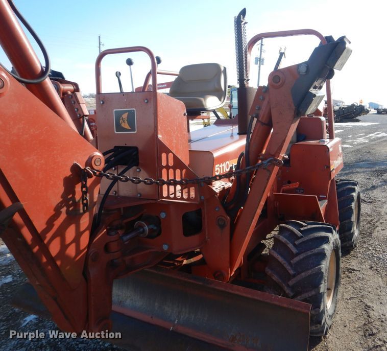 image for item FU9051 1995 Ditch Witch 5110 trencher