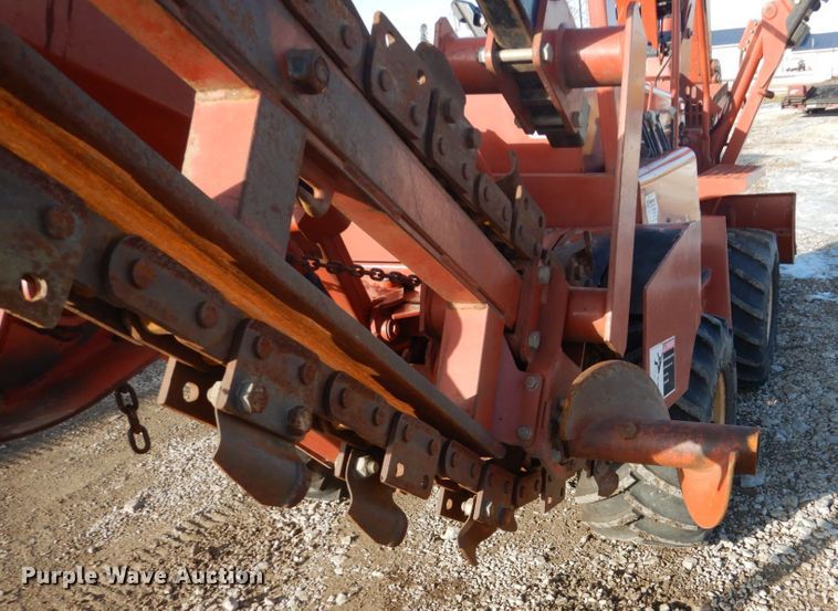 image for item FU9051 1995 Ditch Witch 5110 trencher