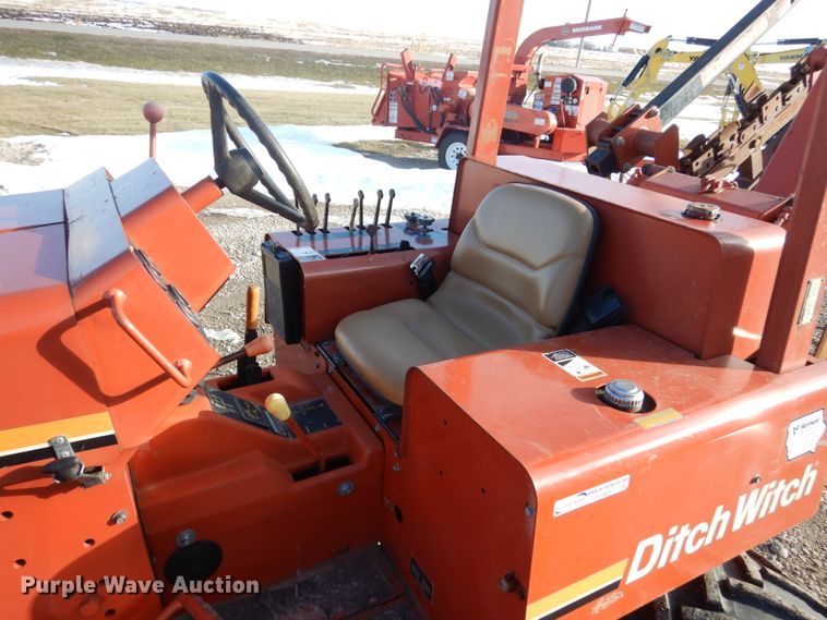 image for item FU9051 1995 Ditch Witch 5110 trencher