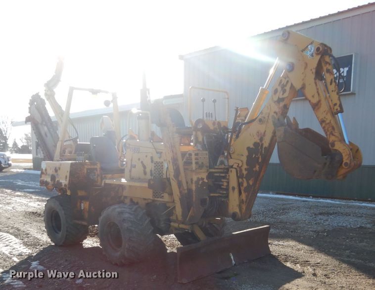 image for item FU9052 2000 Vermeer V5800 trencher