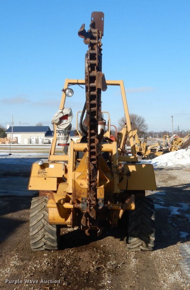 image for item FU9052 2000 Vermeer V5800 trencher